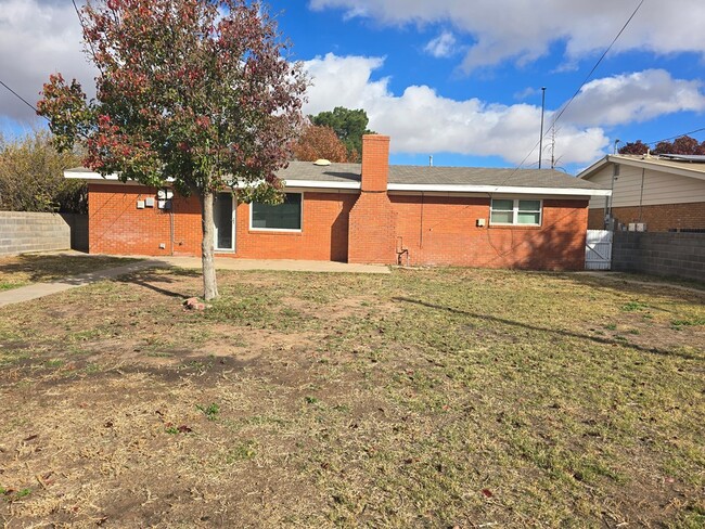 2707 Redbud Ave in Odessa, TX - Building Photo - Building Photo