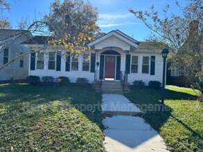 307 E 51st St in Savannah, GA - Building Photo - Building Photo