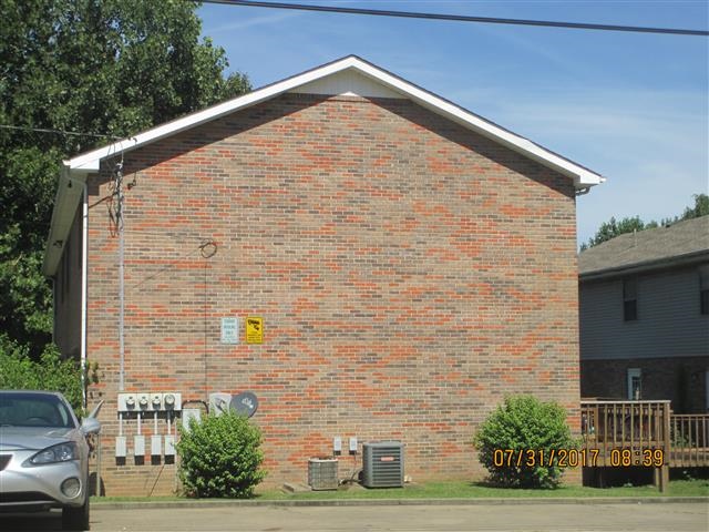 450 Martha Ln in Clarksville, TN - Building Photo