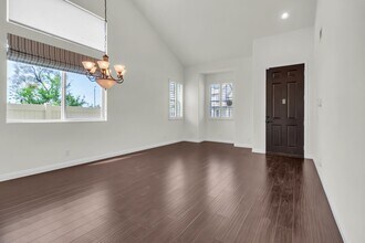 6826 E Horizon Dr in Orange, CA - Building Photo - Building Photo