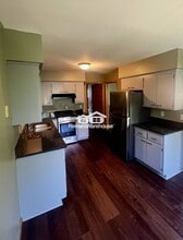 405 Monroe Pl in Hopkins, MN - Building Photo - Building Photo