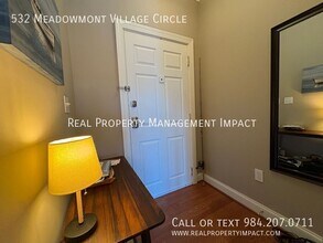 532 Meadowmont Village Cir in Chapel Hill, NC - Building Photo - Building Photo