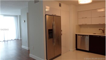 1450 Brickell Bay Dr-Unit -1905 in Miami, FL - Building Photo - Building Photo