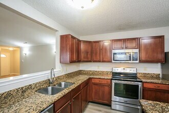 14456 Orange Blossom Trail in Fishers, IN - Foto de edificio - Building Photo