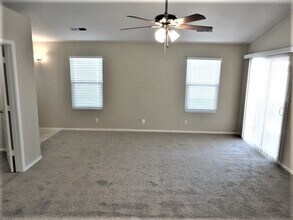 736 Autumn Meadows Dr in Rio Rancho, NM - Foto de edificio - Building Photo