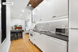 642 Leonard St in Brooklyn, NY - Foto de edificio - Building Photo