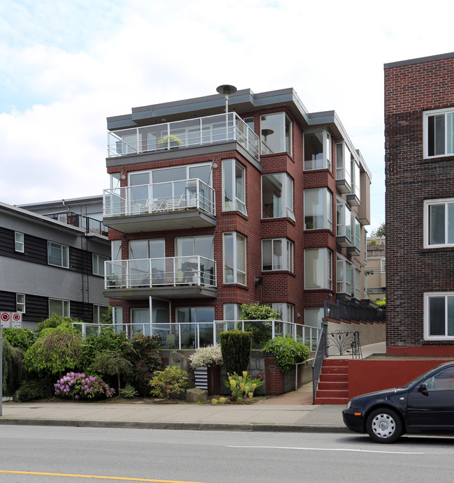 The Beachview Terrace in Vancouver, BC - Building Photo - Primary Photo