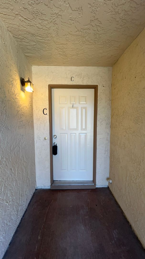 property at 1551 Highland Dr