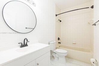 1663 SE 27th Dr in Homestead, FL - Building Photo - Building Photo