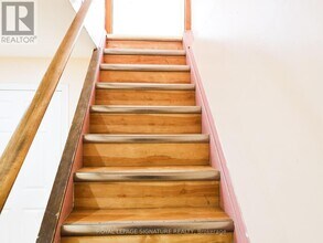 8 Stanbridge Ct in Toronto, ON - Building Photo - Building Photo