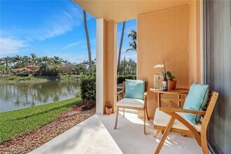 1185 Wildwood Lakes Blvd in Naples, FL - Building Photo - Building Photo