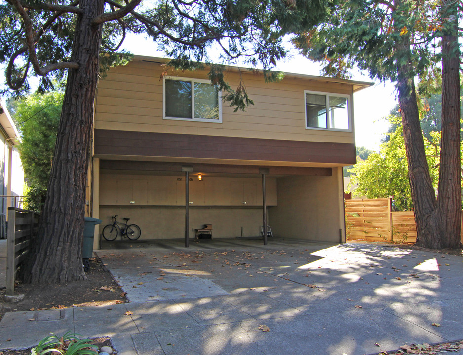 345 Cherry Ave in Menlo Park, CA - Building Photo