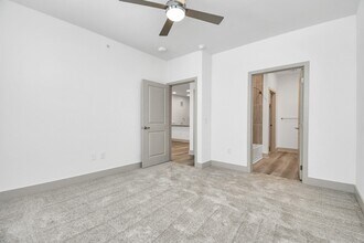 2020 Grandway Dr in Katy, TX - Building Photo - Building Photo