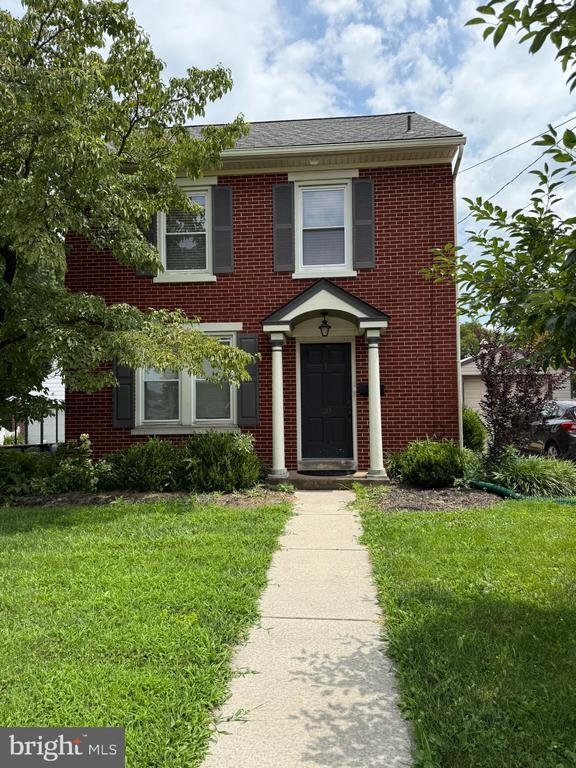 property at 20 N Decatur St