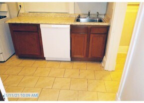 3227 Jefferson Ave in Cincinnati, OH - Building Photo