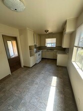 236 W 20th St-Unit -236 in Merced, CA - Building Photo - Building Photo