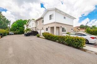 811 NW 3rd Ave in Fort Lauderdale, FL - Building Photo