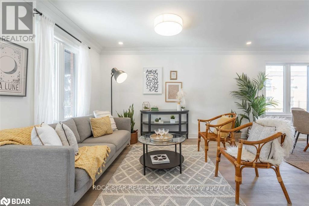 1 Edward St in Hamilton, ON - Building Photo