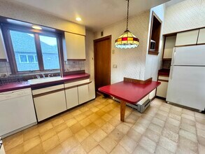 35 Flett Rd in Belmont, MA - Building Photo - Building Photo