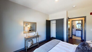 University Square South in Salem, MA - Building Photo - Interior Photo