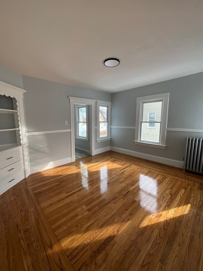 25 Malden St, Unit 25 in Springfield, MA - Foto de edificio - Building Photo