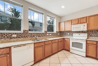1727 San Benito Way in West Palm Beach, FL - Building Photo - Building Photo