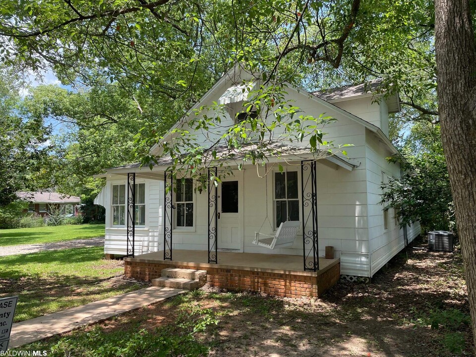 216 E Rose Ave in Foley, AL - Building Photo