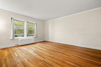 106 Summer St in Stamford, CT - Building Photo - Building Photo
