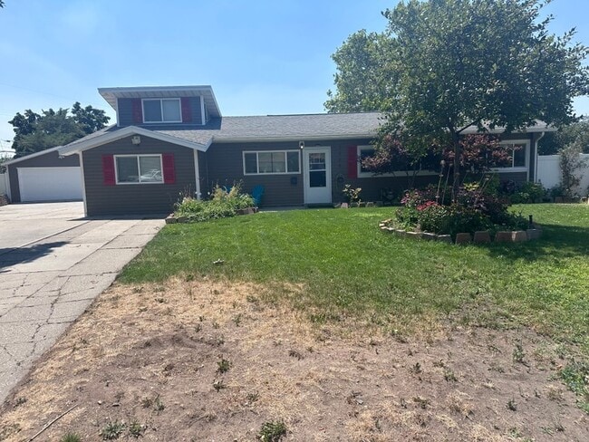 property at 2826 E 7375 S