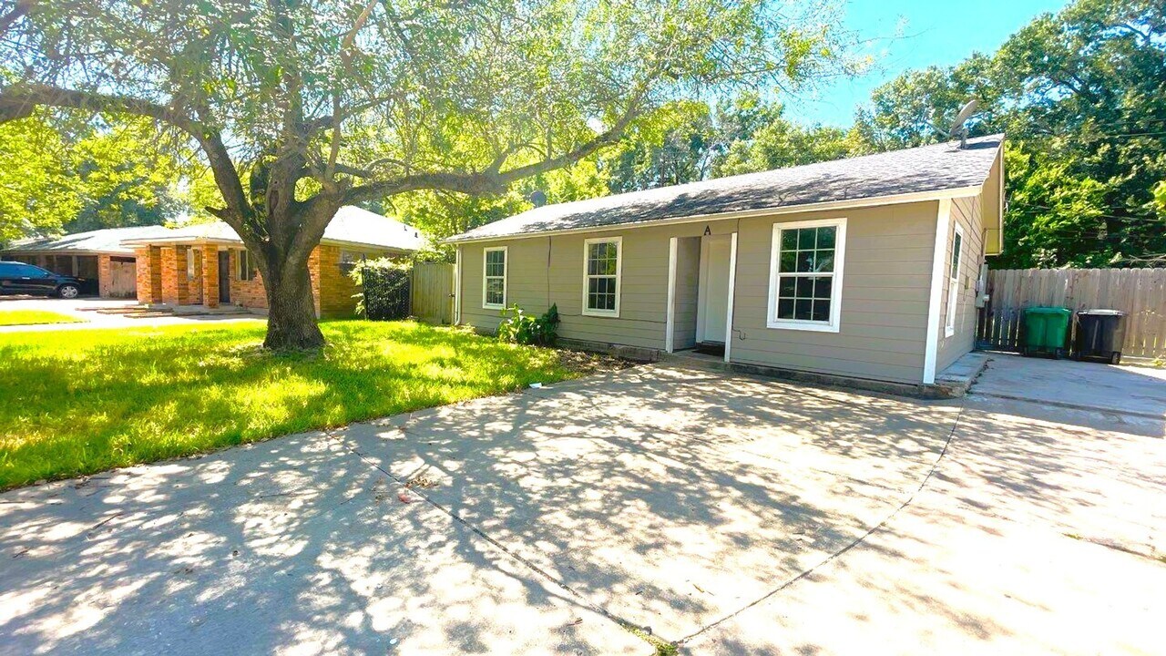 11435 Raincove Dr-Unit -11435 Raincove Dr - Unit A in Houston, TX - Building Photo