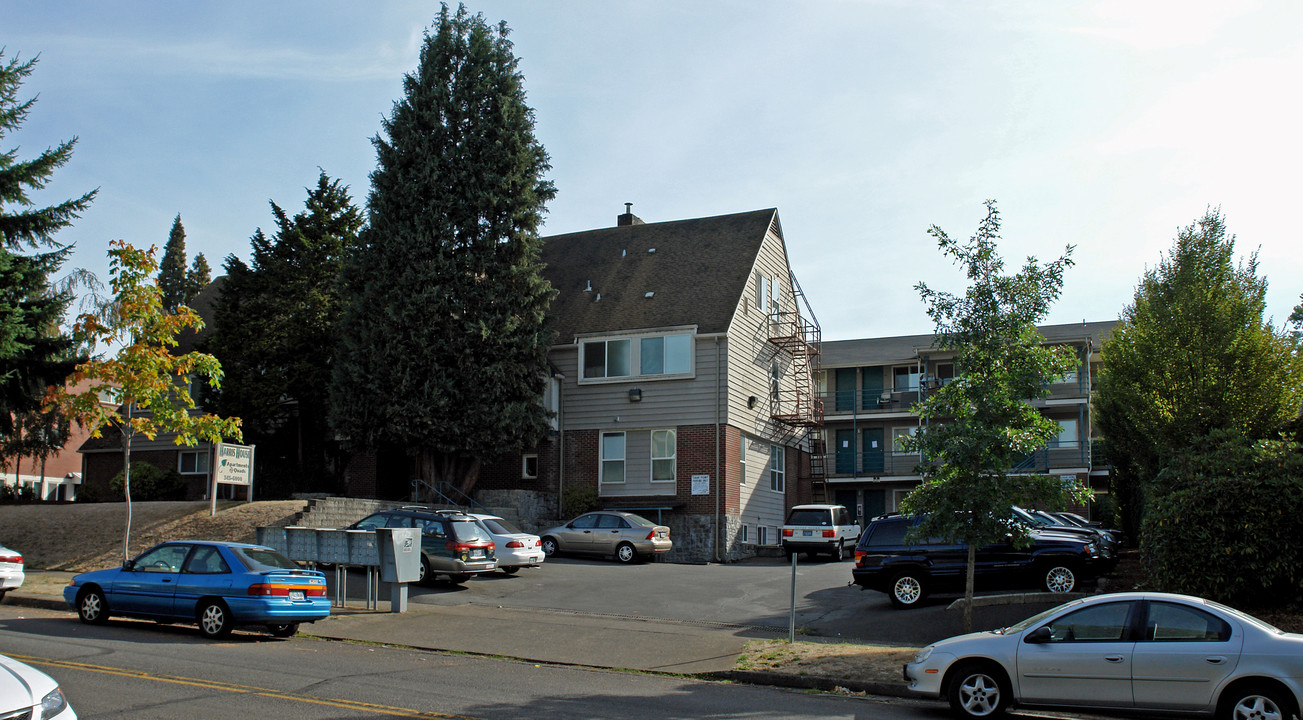 Harris House in Eugene, OR - Building Photo