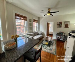 108 Myrtle St, Unit 4 in Boston, MA - Building Photo