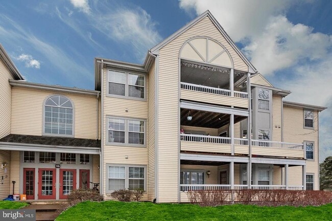 property at 115 Cascade Ct