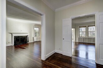 4910 Hillbrook Ln NW in Washington, DC - Building Photo - Building Photo