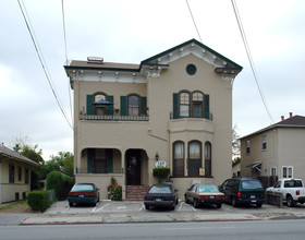 128 N 10th St in San Jose, CA - Foto de edificio - Building Photo