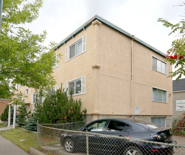 Astoria Apartments in Edmonton, AB - Building Photo - Primary Photo