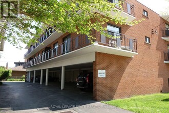 50-250 Hilda Ave in Hamilton, ON - Building Photo - Building Photo