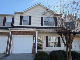 1246 Glory Vine Rd in Whitsett, NC - Building Photo