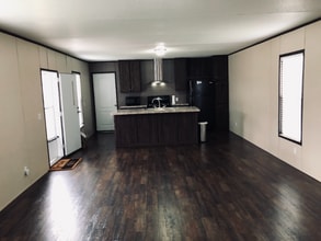 2601 Leary Ln in Victoria, TX - Building Photo - Building Photo