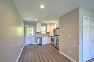 3657 Farrs Bridge Rd in Easley, SC - Building Photo - Building Photo