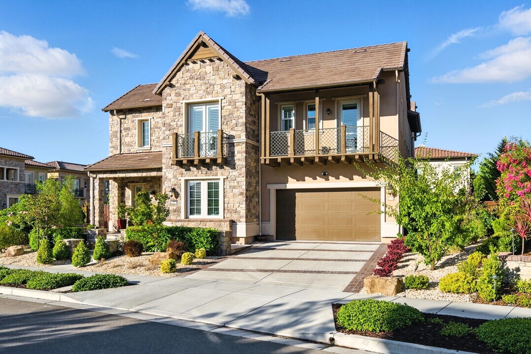 201 Corriedale Ct in Danville, CA - Building Photo