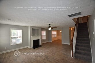 113 Daisy Cir, Unit 101 in Mcdonough, GA - Foto de edificio - Building Photo