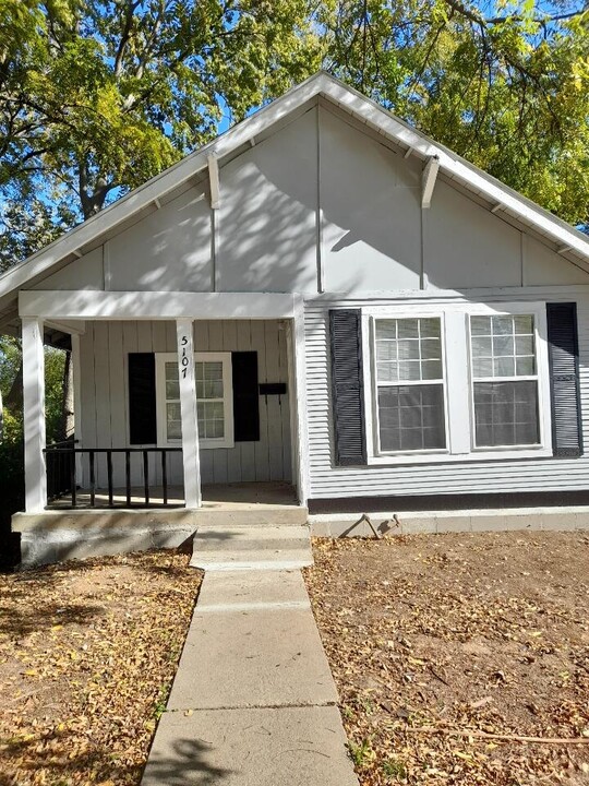 5107 Agnes Ave in Kansas City, MO - Building Photo