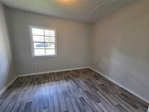 23675 E Heritage Oaks Dr in Porter, TX - Building Photo - Building Photo