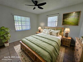 3530 S 55th Ave in Greenacres, FL - Foto de edificio - Building Photo