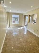 592 Leatherleaf Dr in Mississauga, ON - Building Photo - Building Photo