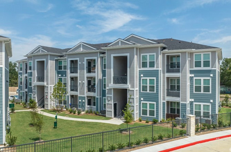 Lively at Cypress Creek in Houston, TX - Building Photo - Building Photo