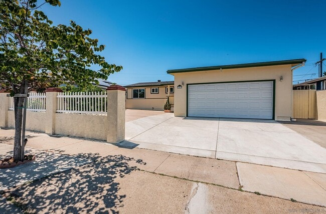 7467 Bagdad St in San Diego, CA - Building Photo - Building Photo