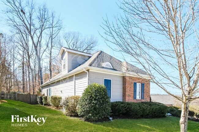2750 Chestnut Ridge Dr in Winston-Salem, NC - Building Photo - Building Photo