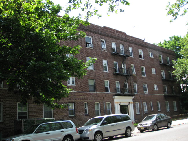 3765 18th Avenue in Brooklyn, NY - Building Photo - Building Photo